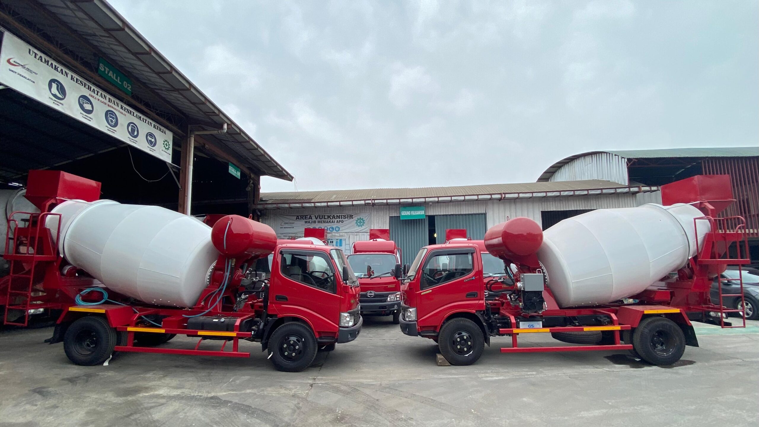 Karoseri Truck Mixer